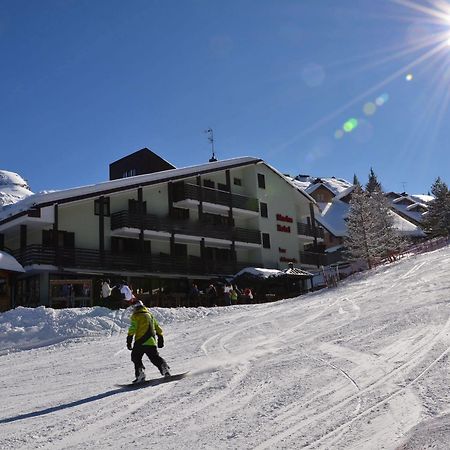Hotel Alaska Фольгарида Экстерьер фото