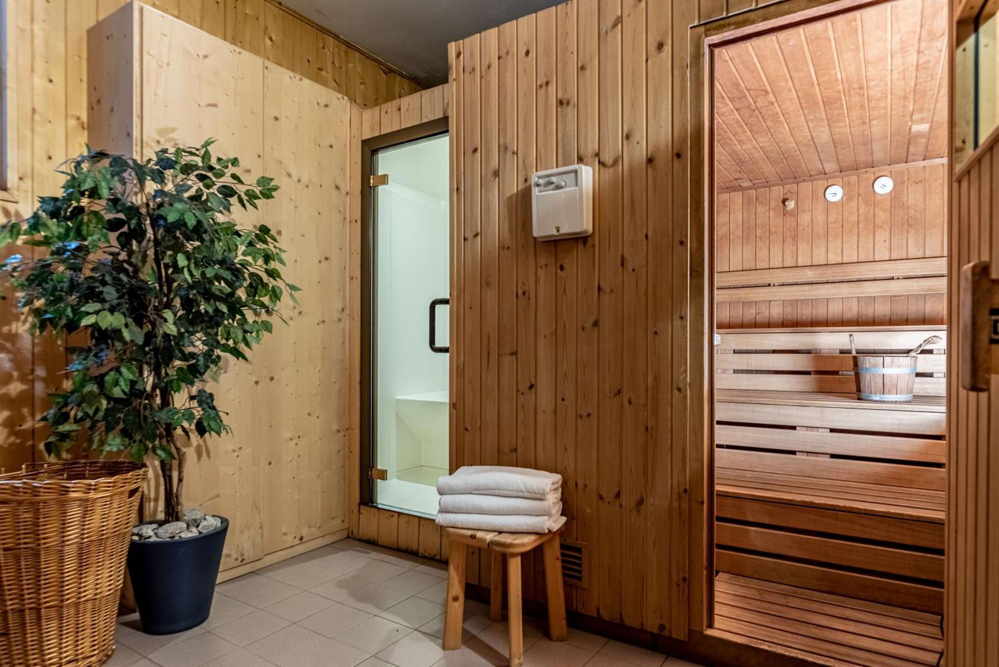 Hotel Alaska Фольгарида Экстерьер фото