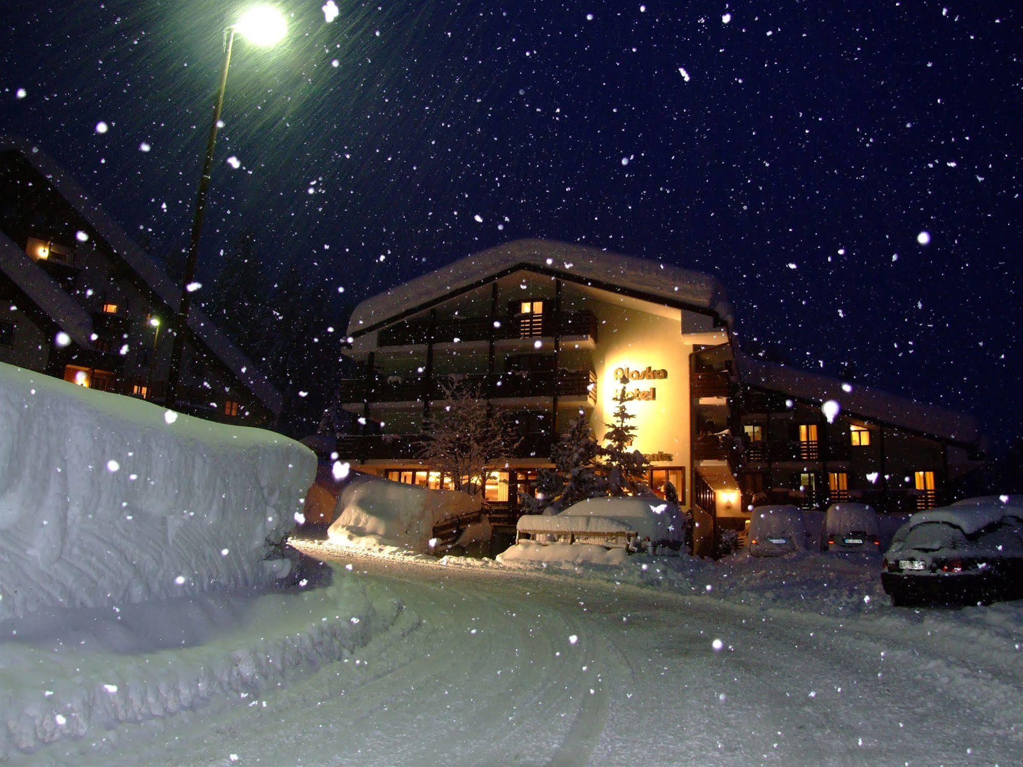 Hotel Alaska Фольгарида Экстерьер фото
