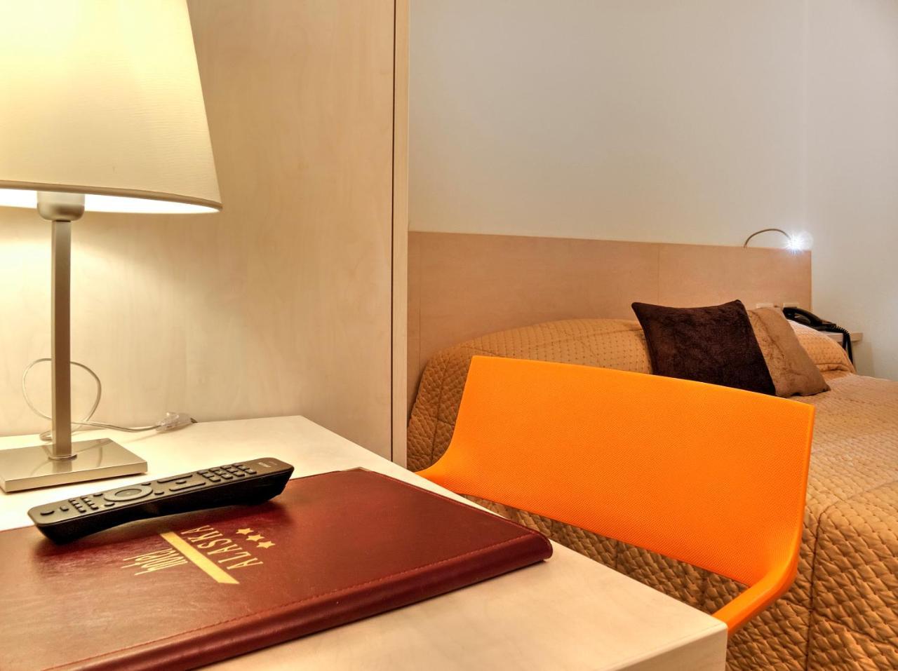 Hotel Alaska Фольгарида Экстерьер фото