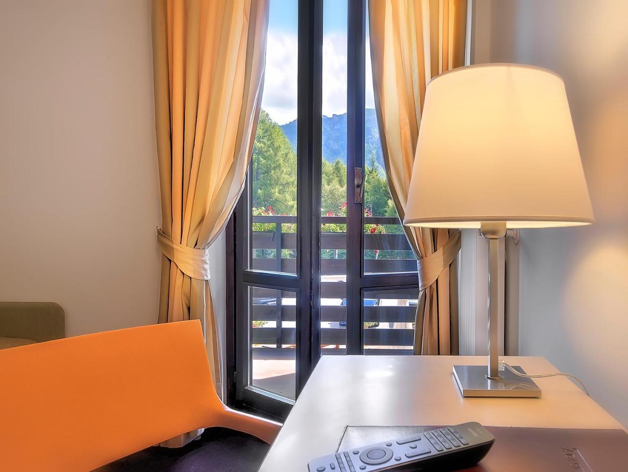 Hotel Alaska Фольгарида Экстерьер фото